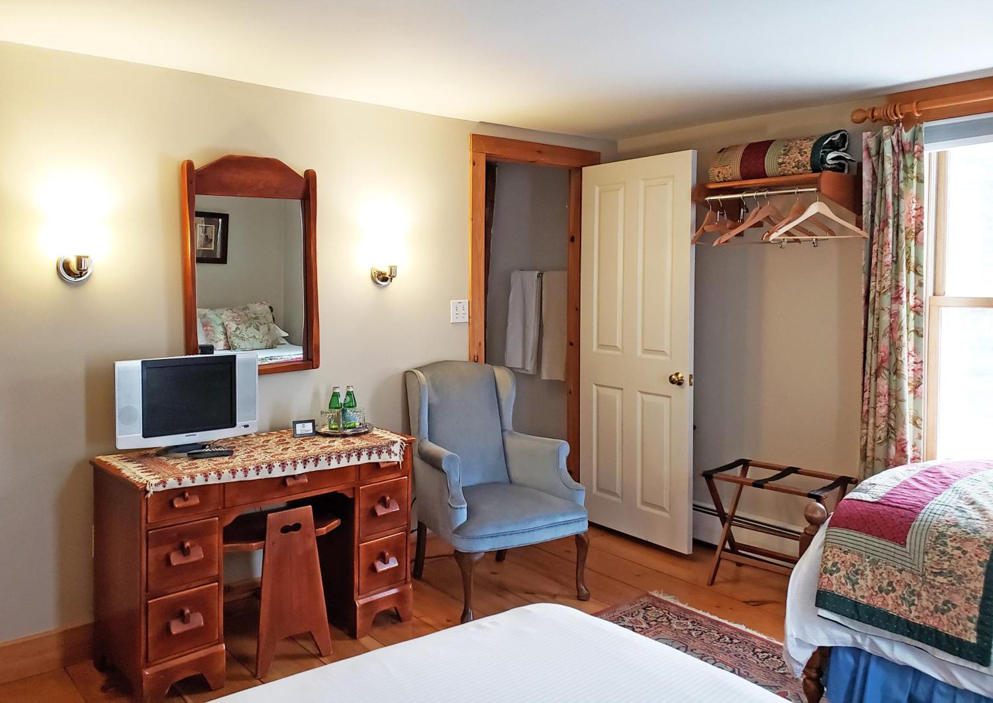 Highland Lake Inn Andover Cameră foto
