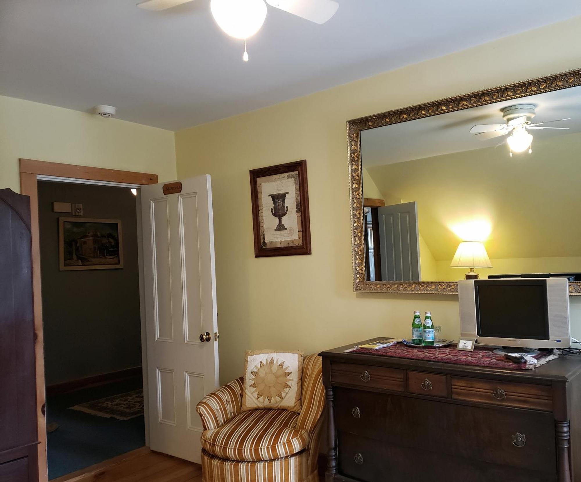 Highland Lake Inn Andover Cameră foto